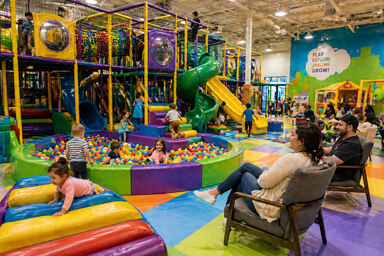 How Hyper Kidz Columbia Encourages Screen-Free Play Every Day