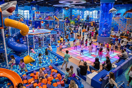 How Interactive Play Attractions Keep Kids Entertained During Parties
